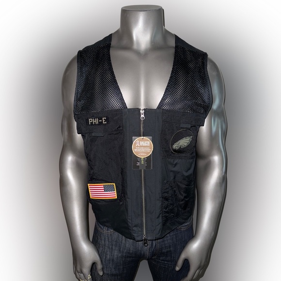 NWT Nike Philadelphia Eagles Salute To Service Men’s Large Utility Vest NKE1-00A